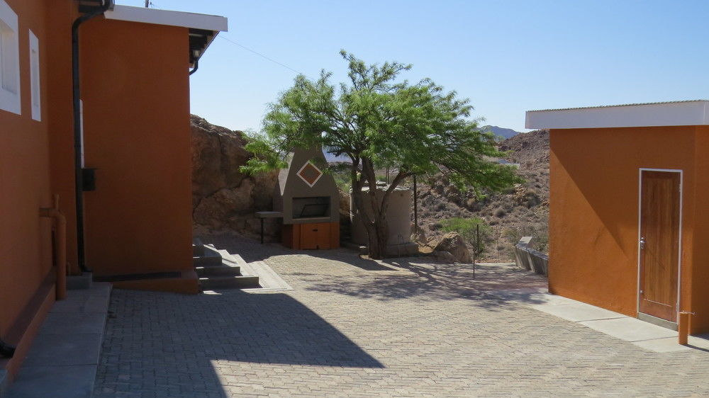 Orange House Self Catering Aus Exterior foto