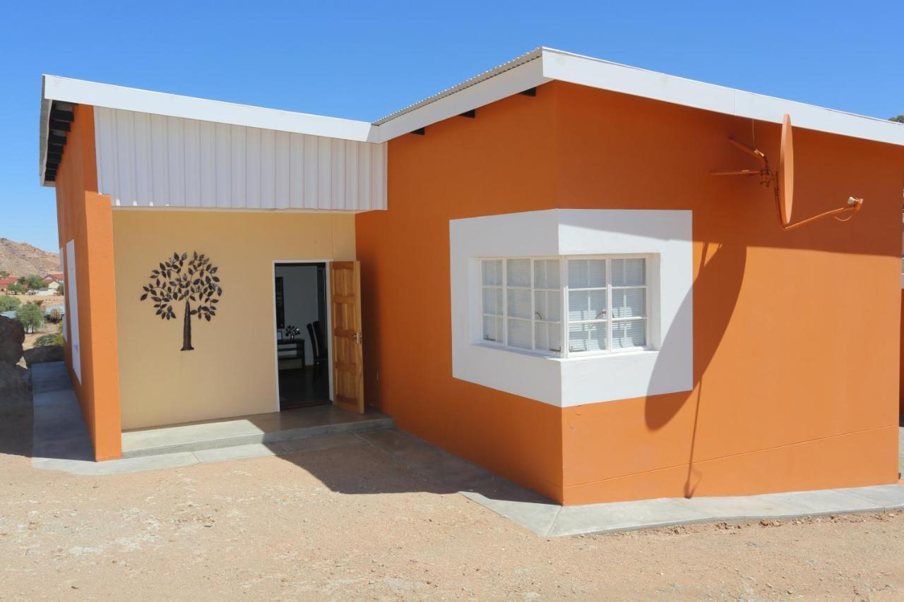 Orange House Self Catering Aus Exterior foto